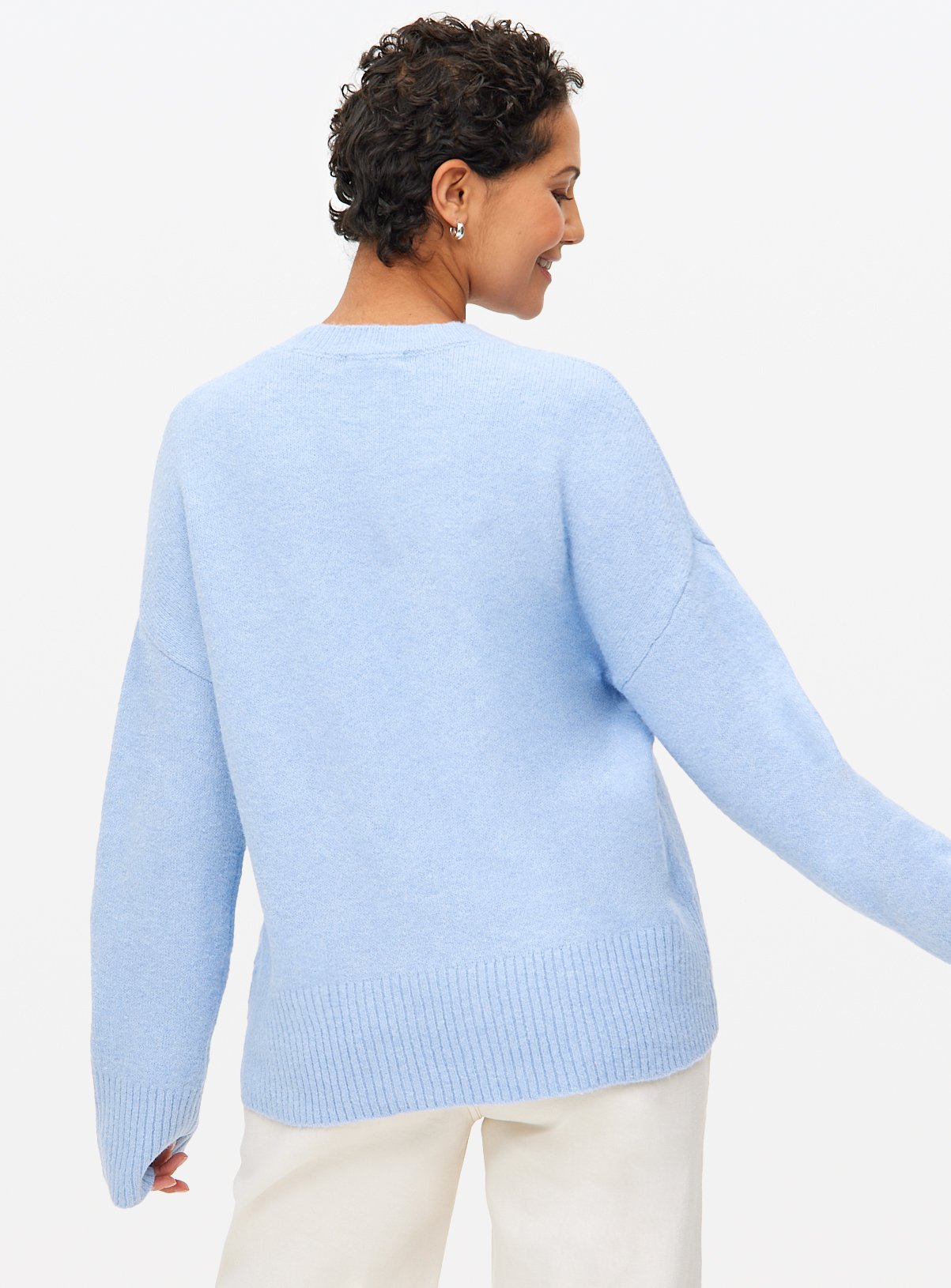 Blue Curved Hem Cosy Knitted Jumper 24 - Image 4 thumbnail